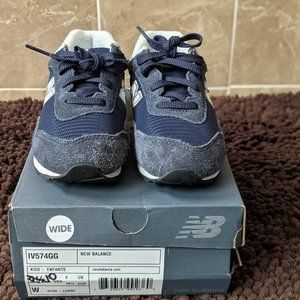 Kids New Balance 574 Navy Size 10 W (wide)